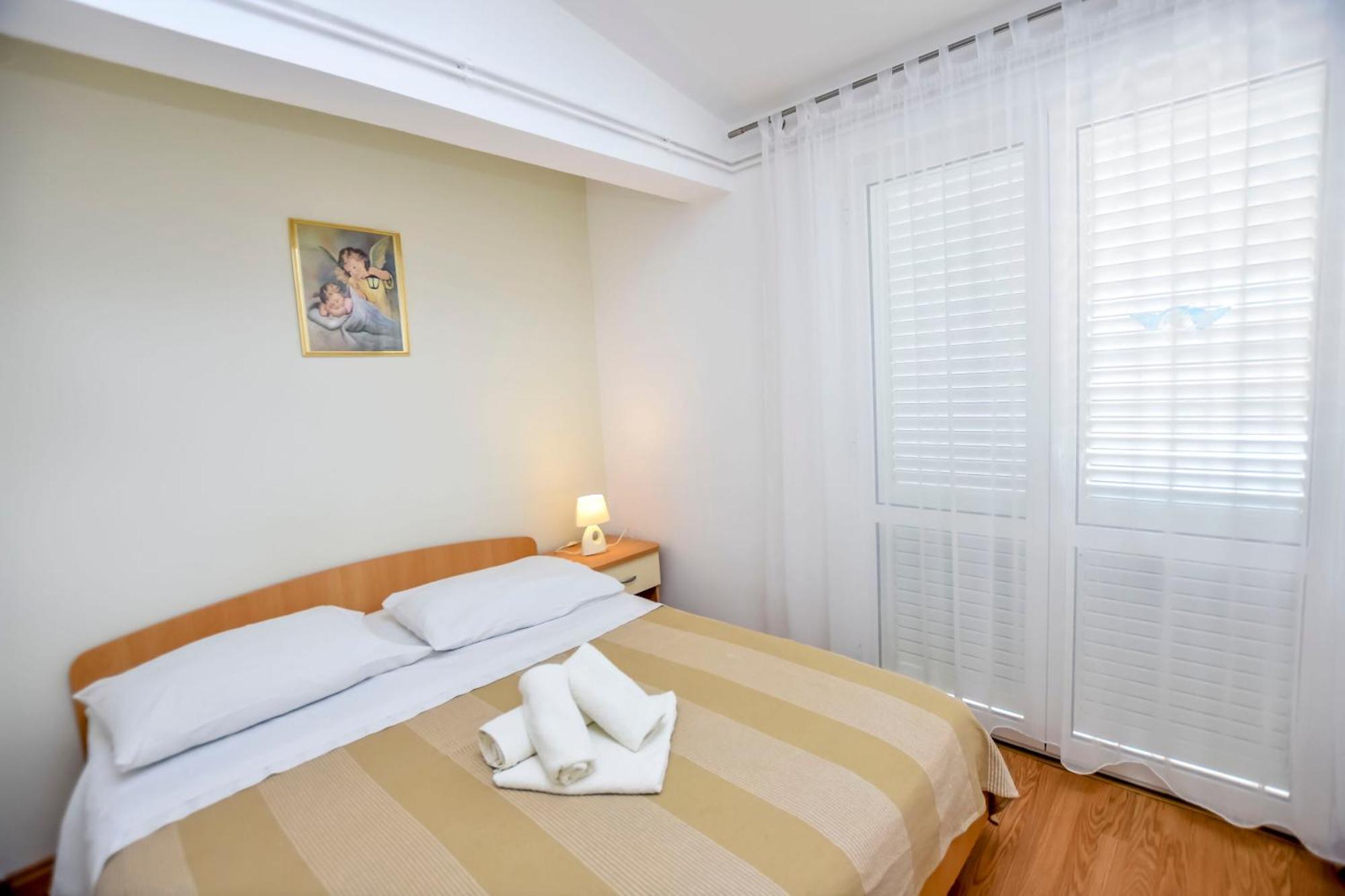 Apartments Jasna Primosten Luaran gambar